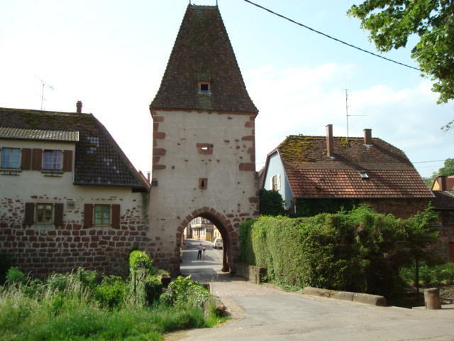Gite Dans Cite Medievale Boersch Exterior photo